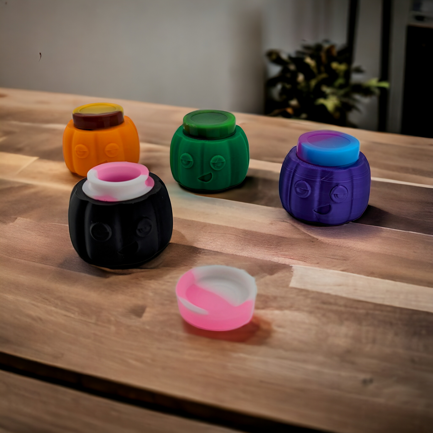 5ml Silicone Dish/Container - Pumpkin Buddy Edition